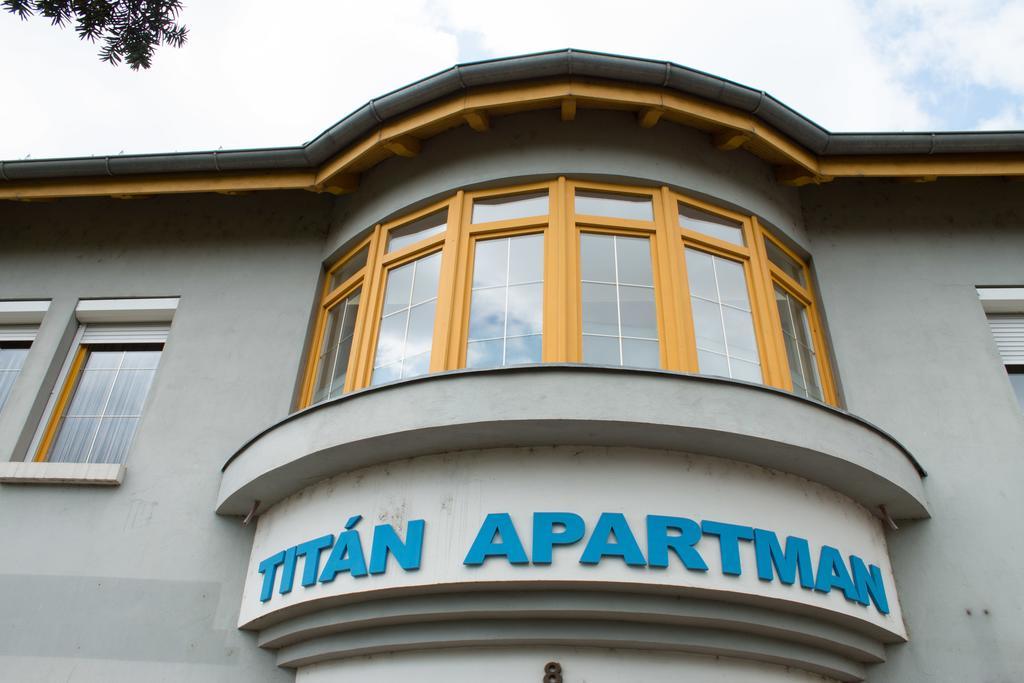 Titán Apartman Gyula Exterior foto